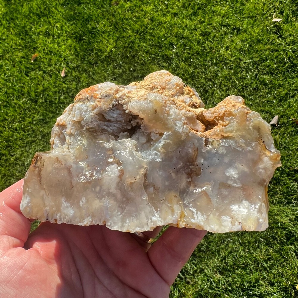 Graveyard Point Plume Agate Rough 836gm (A22)