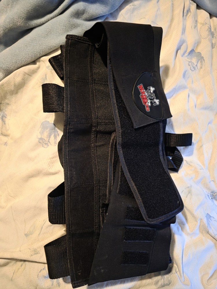 Maddog 4+1 Vertical Paintball Harness Black