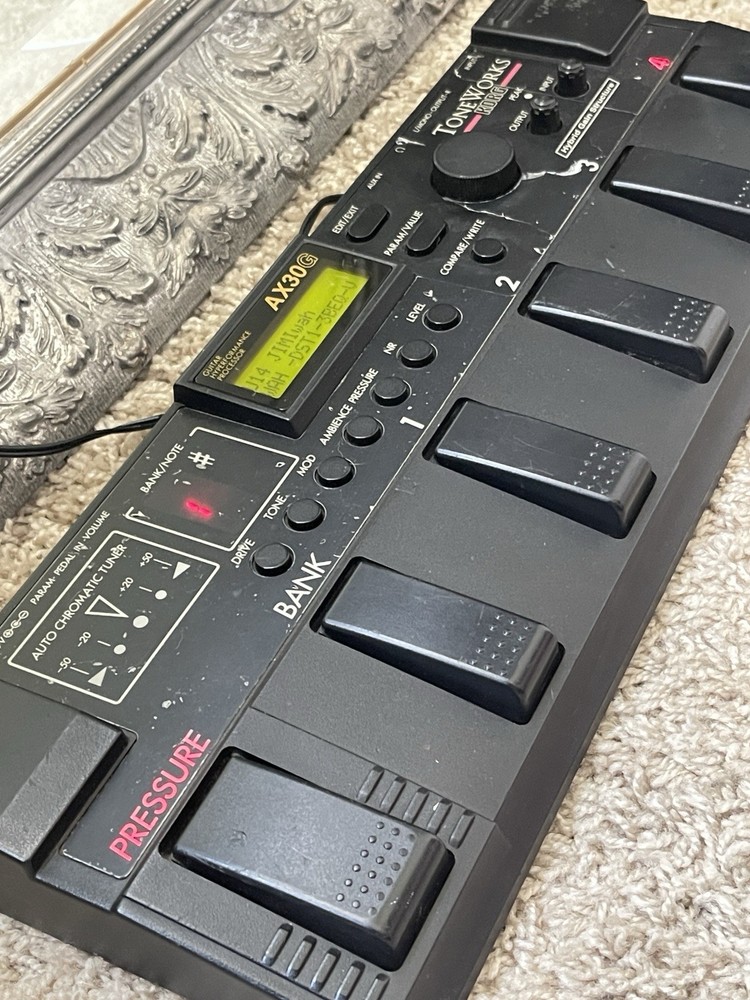 ✨Korg ToneWorks AX30G✨ Multi Effects Pedal W/PSU Working!