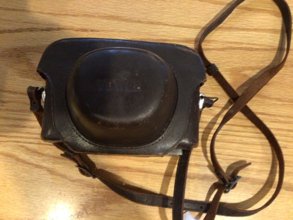 Tower 20B 35 mm Camera with Case