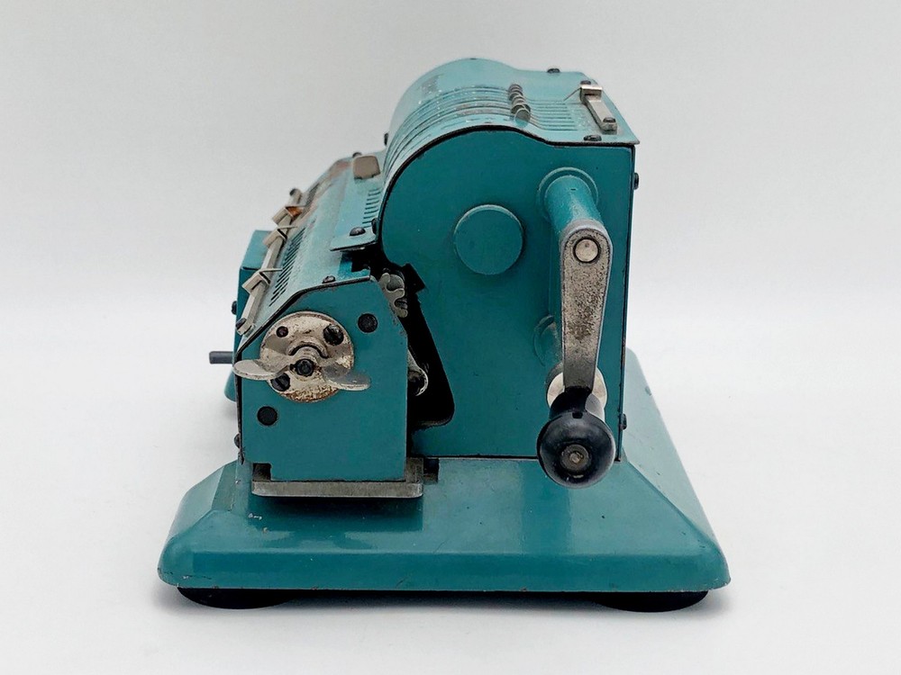 Felix Arithmometer Vintage Calculating Device Pre-computer Adding Machine USSR