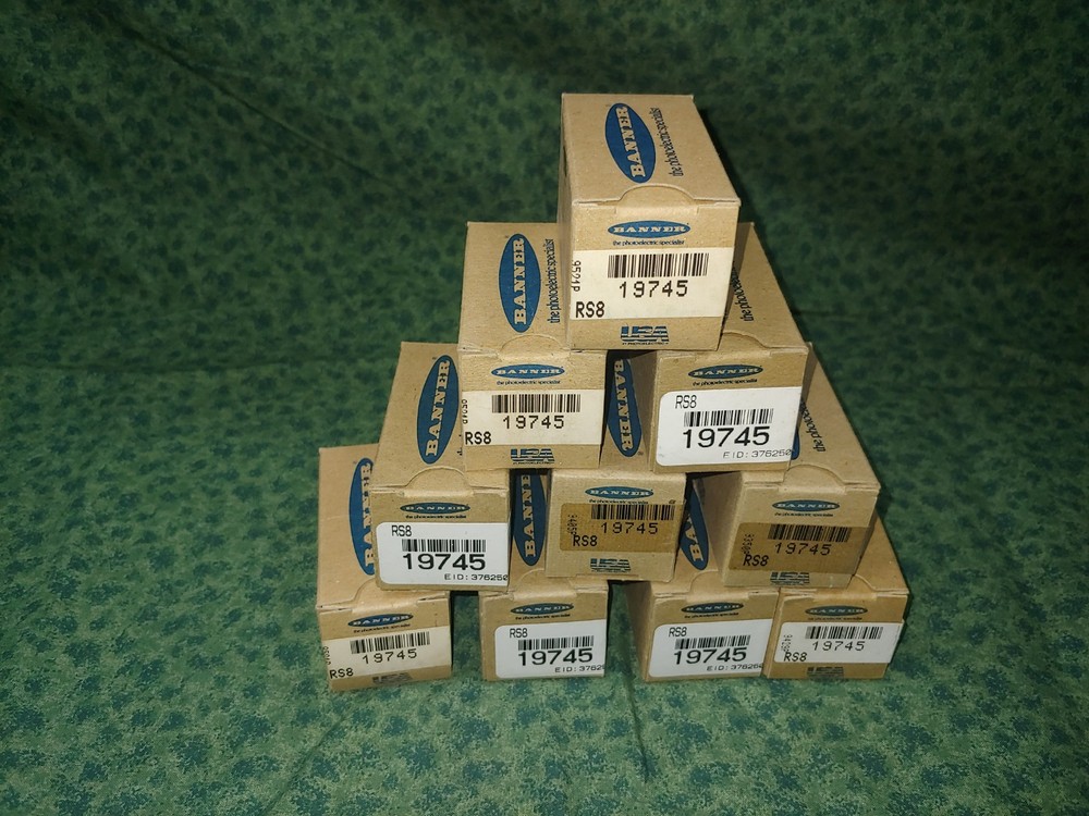 Banner Engineering 19745 - RS8 Micro Amp Relay Socket (43415-D3)