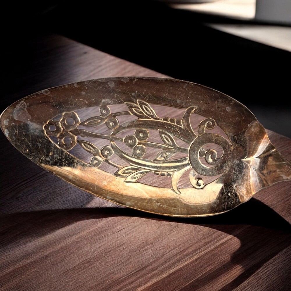 Community Silverplate Pie / Cake Server Floral Design