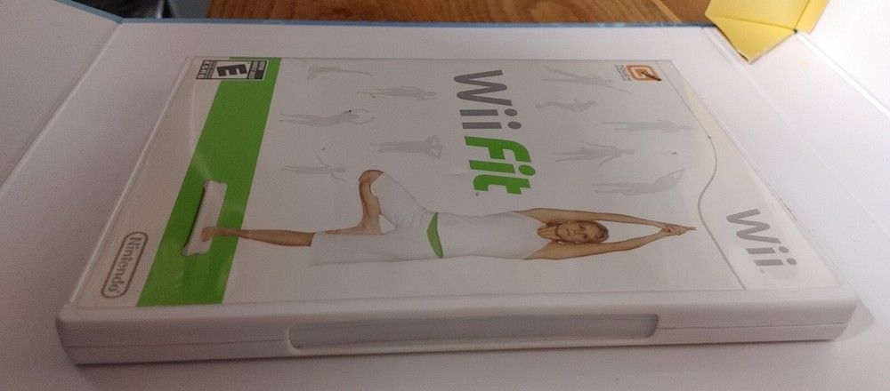 Nintendo Wii Fit 2007 CIB Complete With Manual