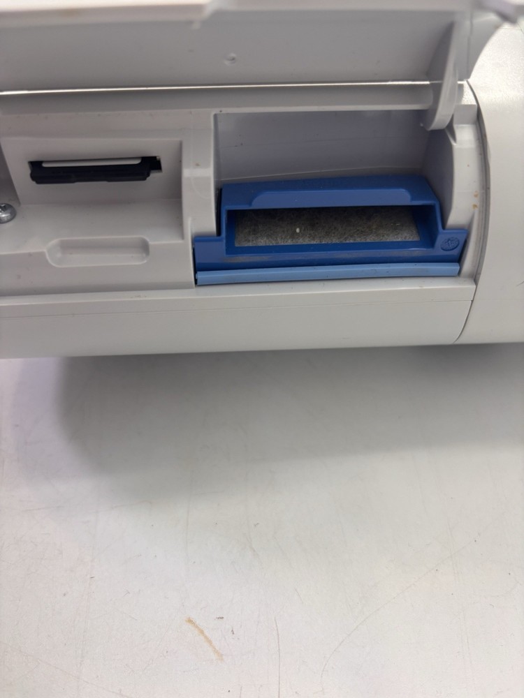 Philips Electronics Dsx500-T-11W With Case- Service Needed