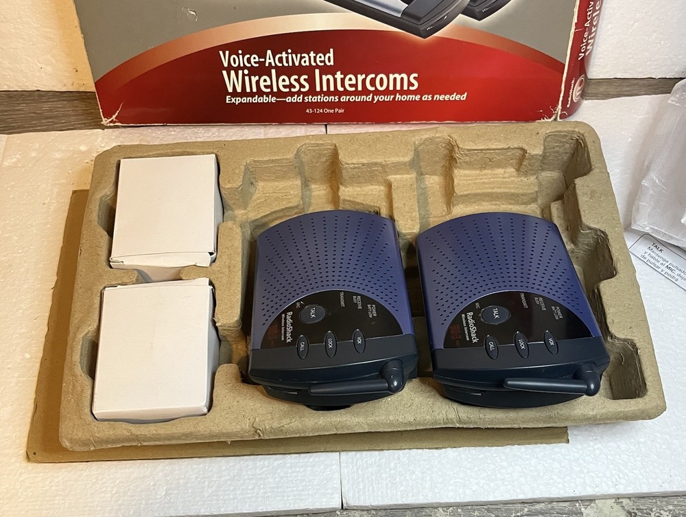RadioShack 900MHz Wireless Intercom System (model 43-124).