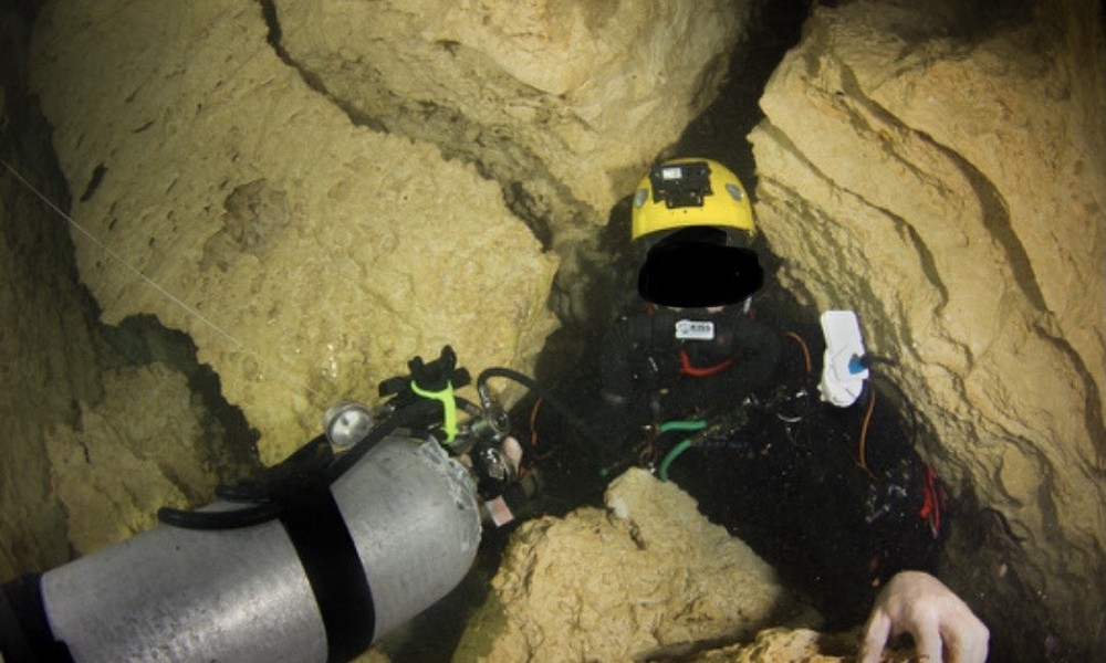 Kiss Sidewinder Rebeather