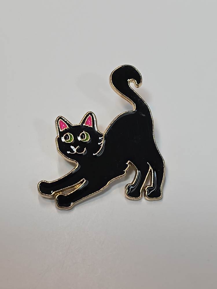 Black Cat Stretching Lapel Pin
