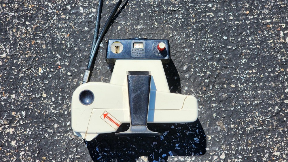 Polaroid Swinger Model 20 Land Camera (tested, works)