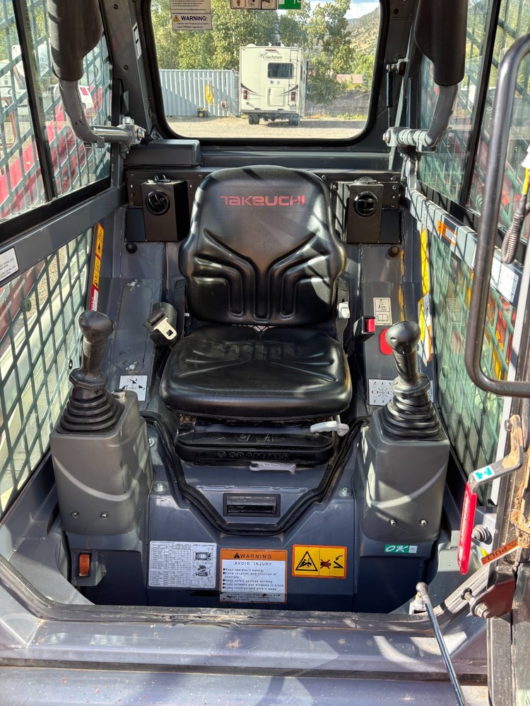 2024 Takeuchi skidsteer TLR6 with bits