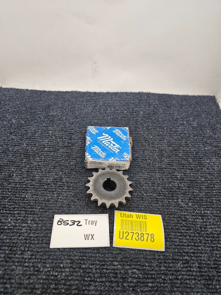 Martin 35BS17HT: Sabertooth Sprocket, 5/8" Bore Diameter, 17-Teeth