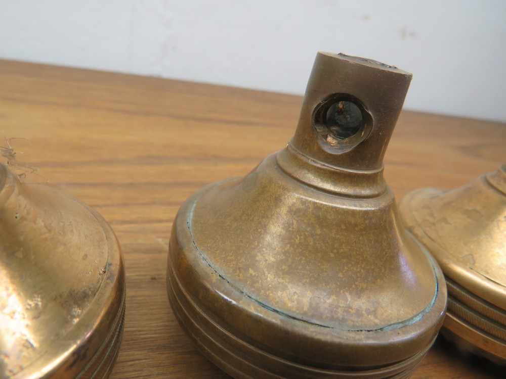 3 OLDDOOR KNOBS & ESCUTCHEON