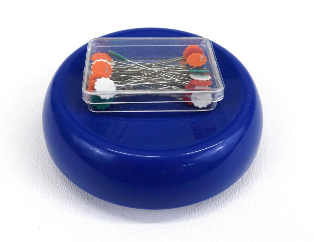 Grabbit Magnetic Sewing Pincushion with Plastic Head Pins