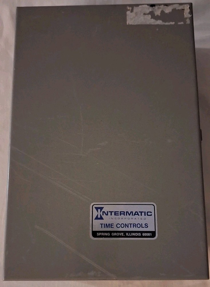 Intermatic T7401B 7-Day Mechanical Time Switch 4-Pole Enclosure