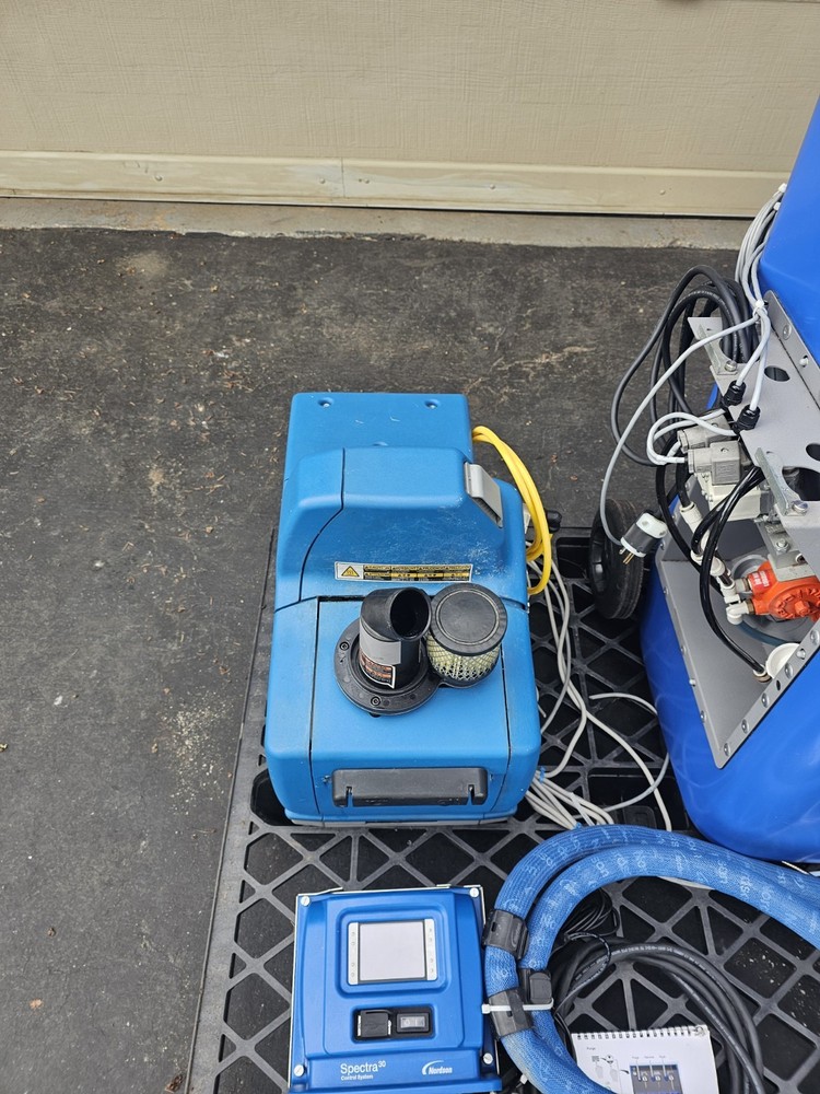 Nordson ProBlu7 Hot Melt Glue System: Full Automatic System.