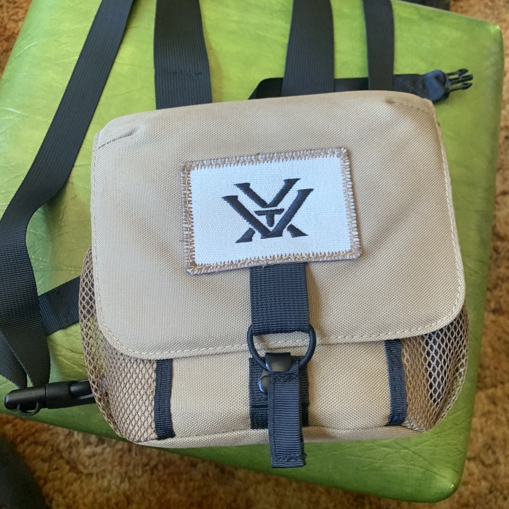 NOS Vortex Optics Glasspak Binocular  Case Harness Case Backpack & Hat Bundle