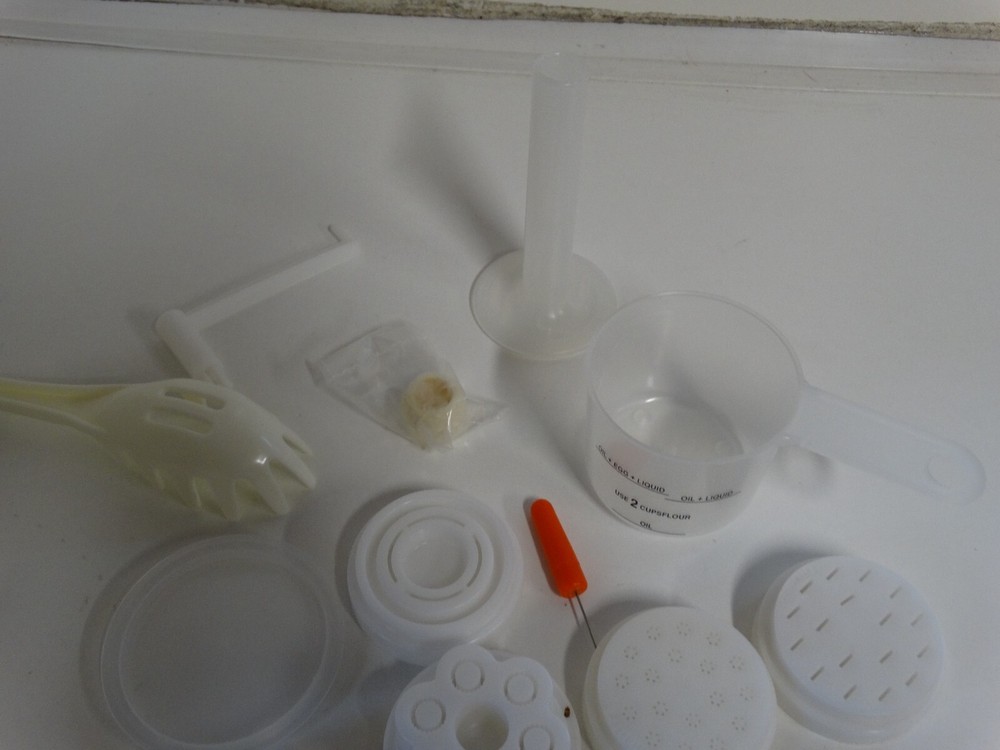 Popeil Automatic Pasta Maker #9012 1993