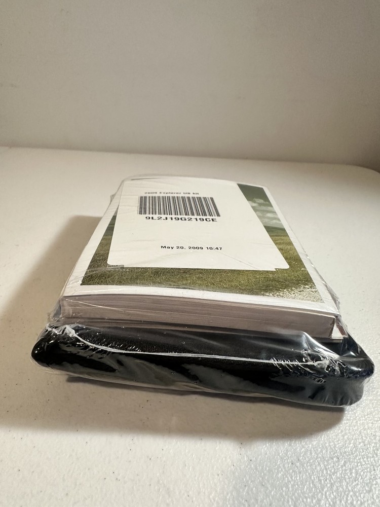 2009 Ford Explorer Owner's Manual Set With case