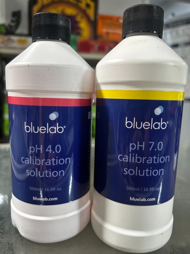 Bluelab pH 4.0 Calibration Solution 500 ml, pH 7.0 Calibration Solution 500