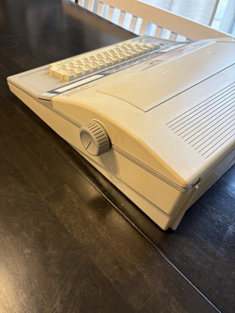 Smith Corona XD-5600 Electronic Memory Typewriter, Pre-Owned, Tested.