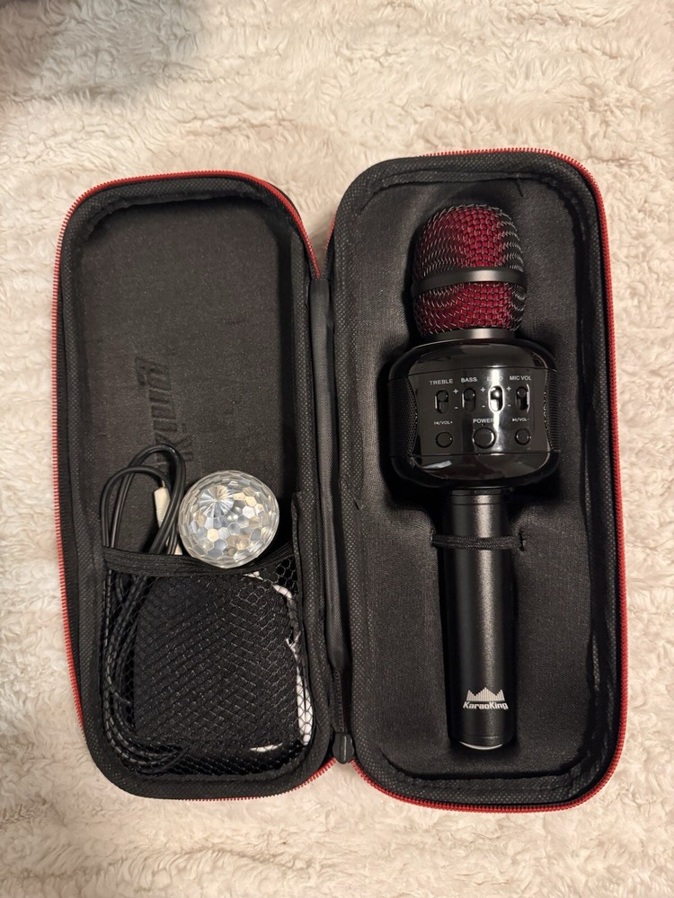 Wireless Karaoke Machine Karaoking