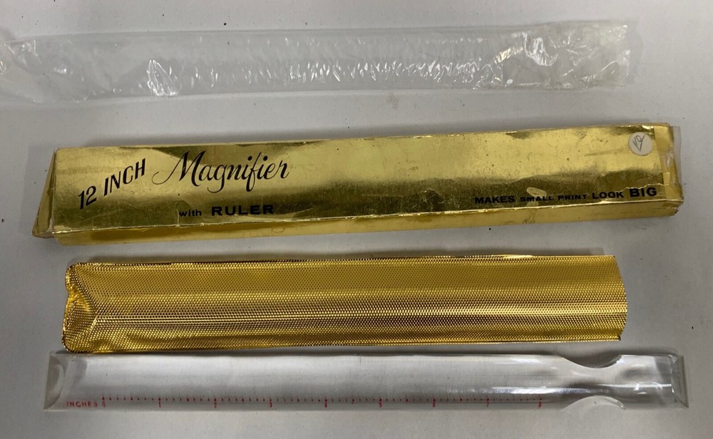 Vtg Clear Lucite Plastic Magnifying Reading Reader Aid Ruler (A4)