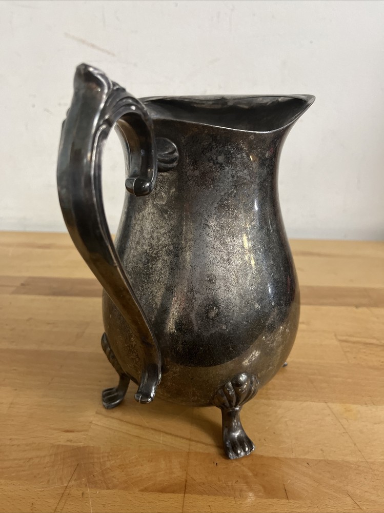 VINTAGE LEONARD SILVER PLATED WATER PITCHER - 8" Tall