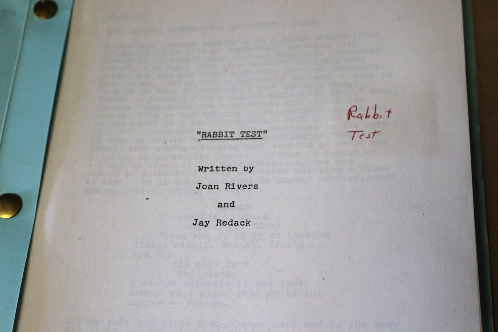 VINTAGE 1977 RABBIT TEST MOVIE 2ND DRAFT SCRIPT WRITTEN& DIRECTED JOAN RIVERS