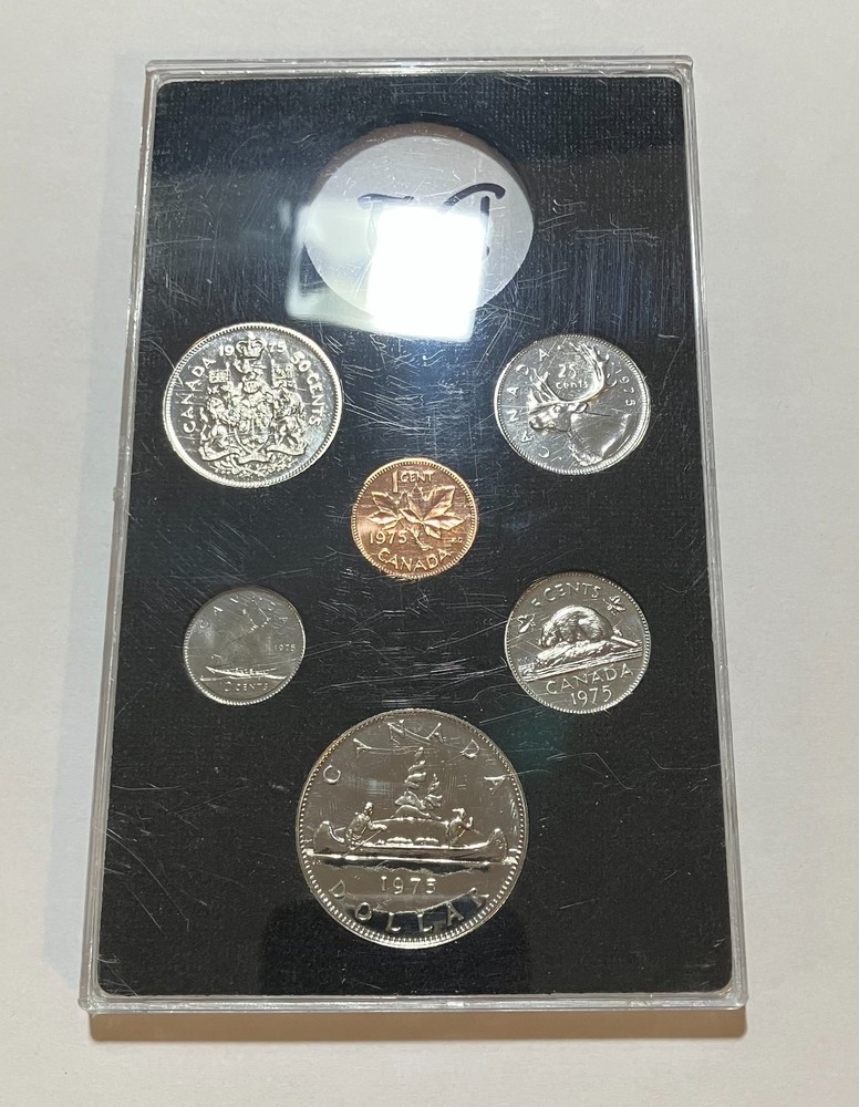 1975 Canada RCM Specimen set. Missing silver dollar.