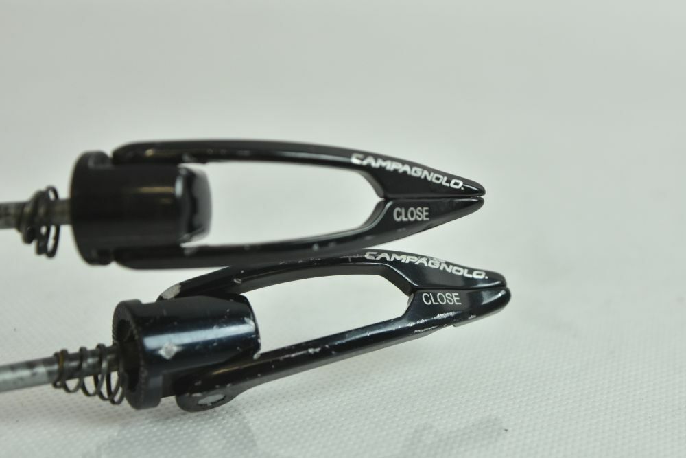 CAMPAGNOLO BORA front + rear skewers !!