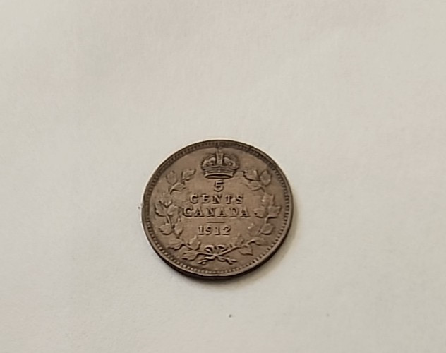 1912 Canada 5 cent silver  - Solid  AU  stk#K975
