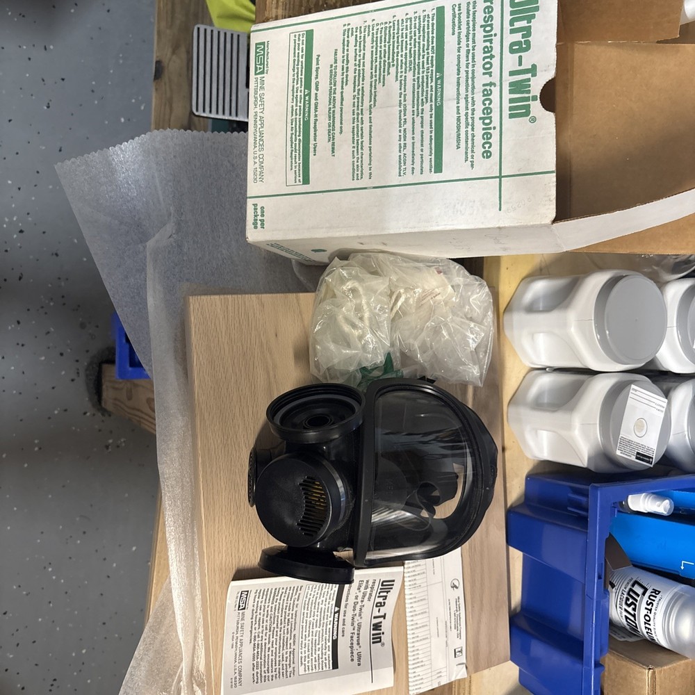 MSA Ultra-Twin Respirator Facepiece Medium