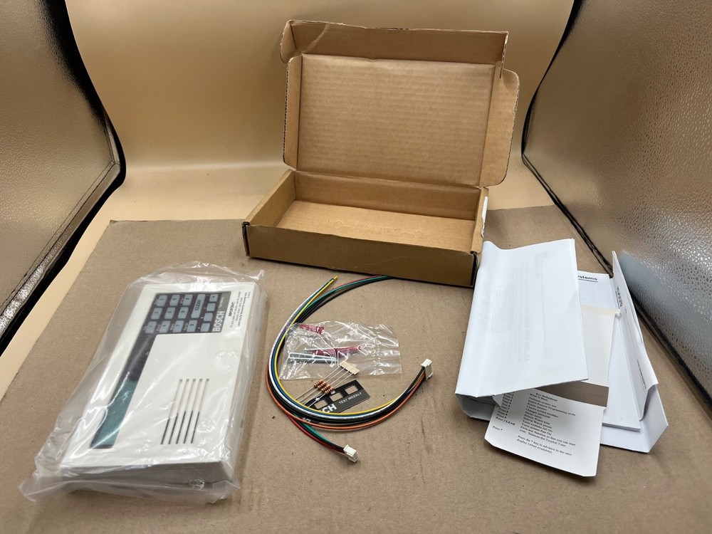 Radionics Bosch D222A LCD Alarm Keypad Alpha Command Center