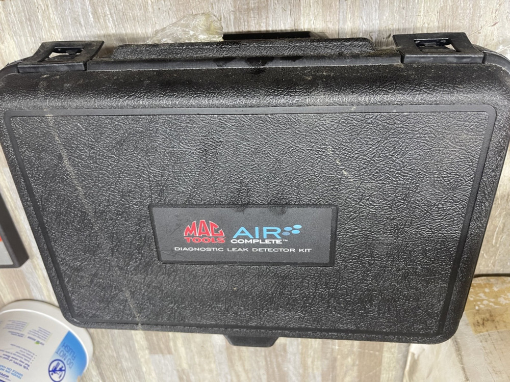 MAC Tools EV9520 SMOKE PRO AIR COMPLETE SMOKE MACHINE KIT