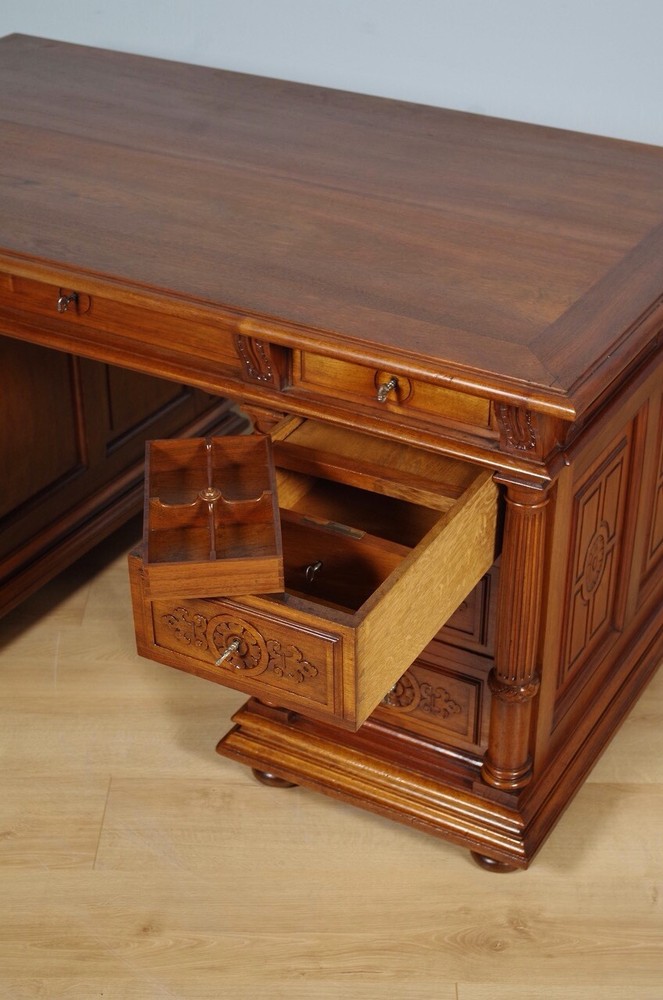 Honoré Dufin: Renaissance style office