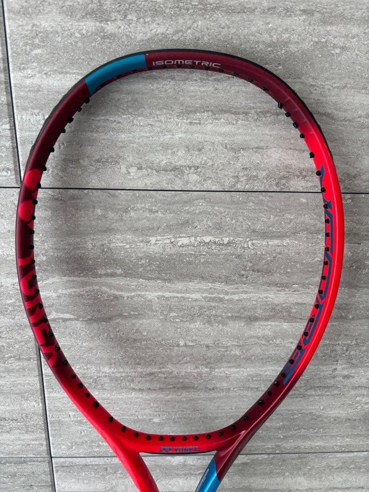 Excellent YONEX VCORE 100L V-Core 100L