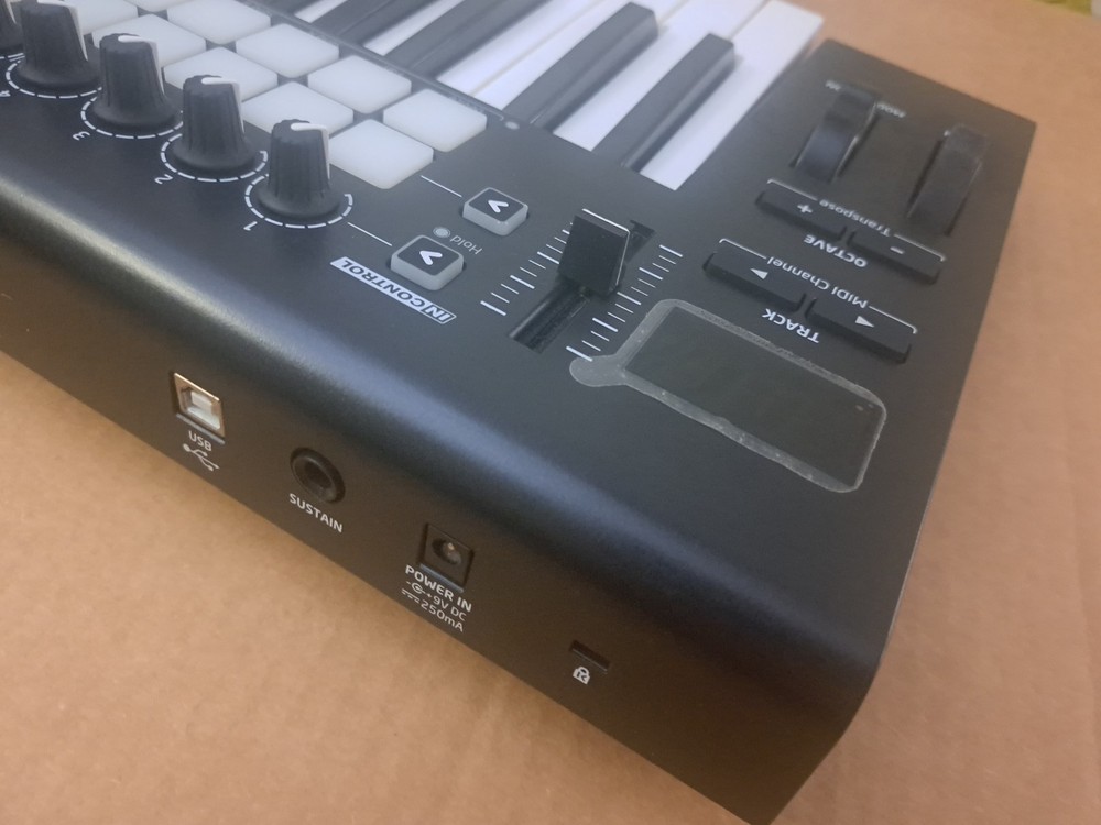 Novation Launchkey 25 MkII USB MIDI controller keyboard