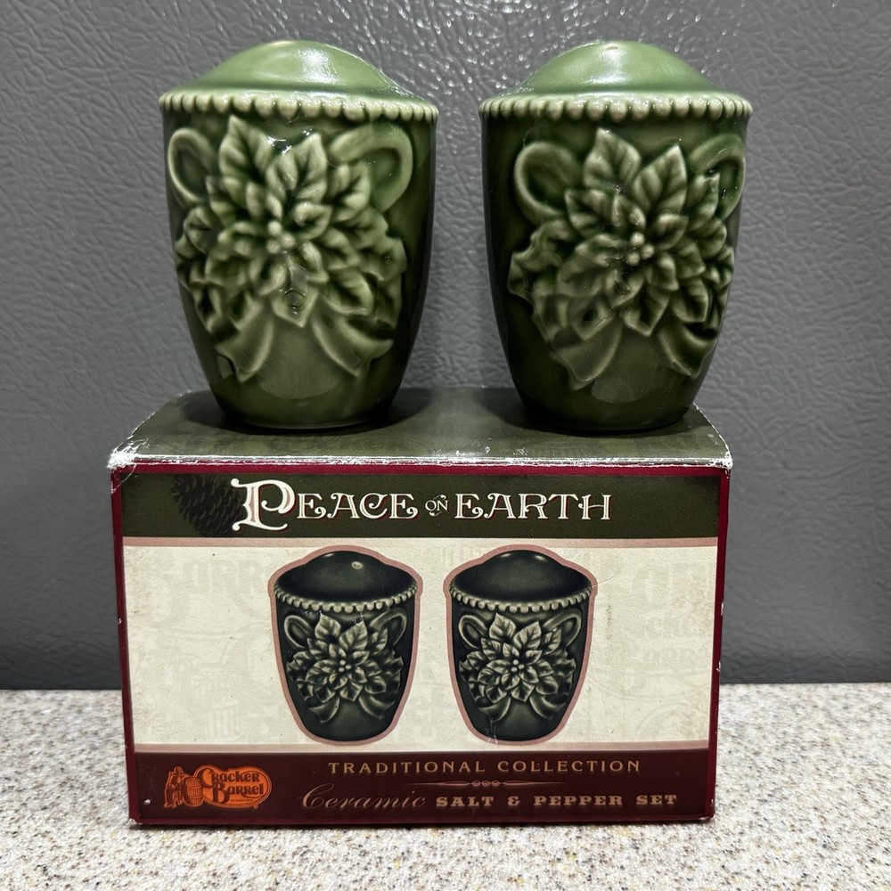 Cracker Barrel Christmas Salt Pepper Shaker Set Mistletoe Green Glazed EUC