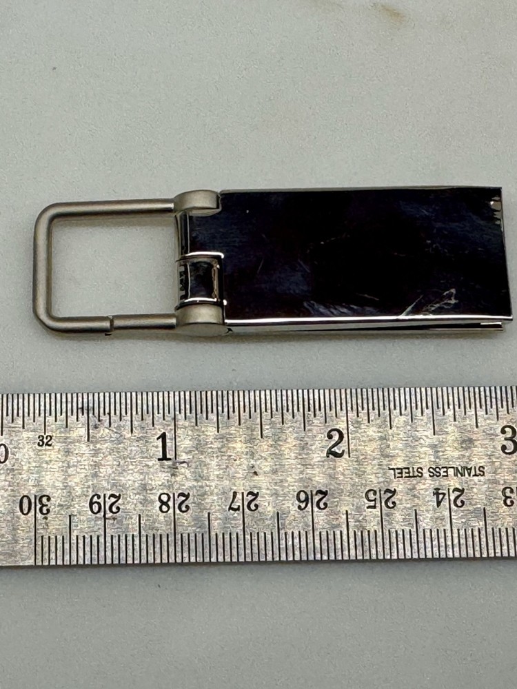 2004 Microsoft Office/Mac Kaychain Accessory Mirror/Picture holder.