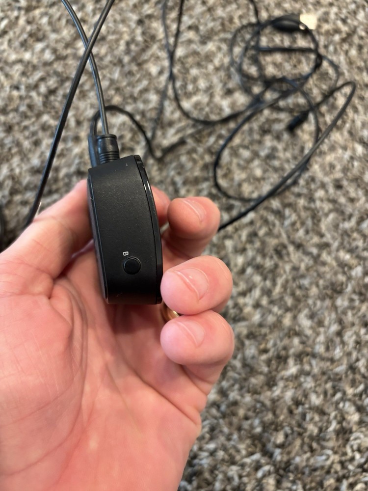 MEE audio Connect Dual-Headphone Bluetooth Wireless Audio Transmitter (USED)