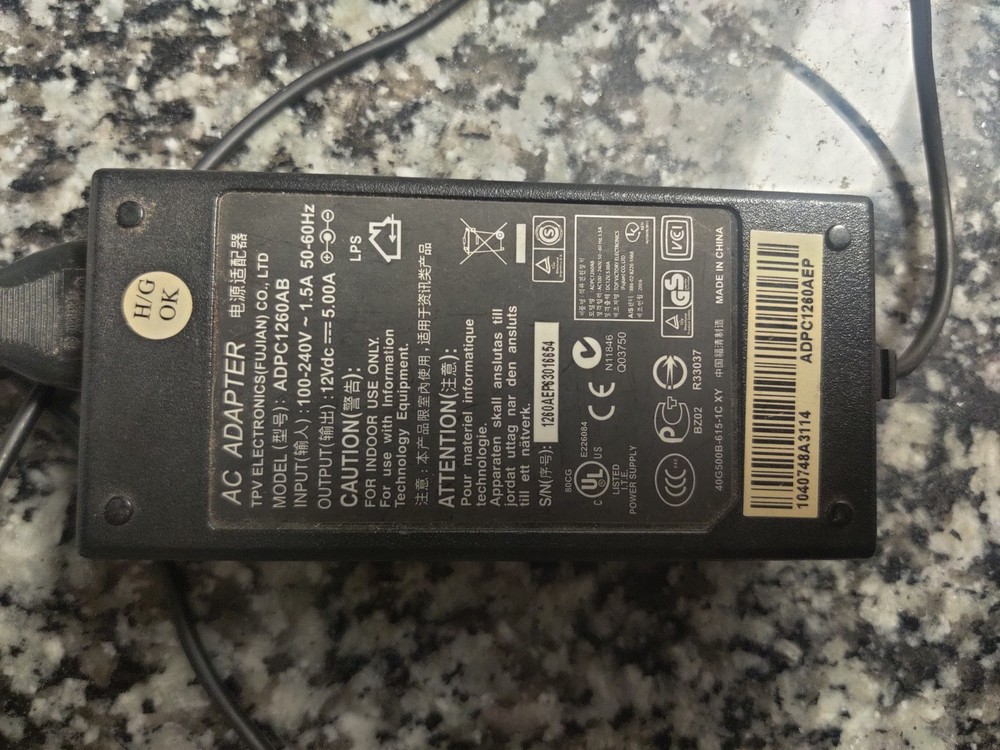 Line 6 Floor POD Plus Guitar Multi Effects Processor Pedal Board