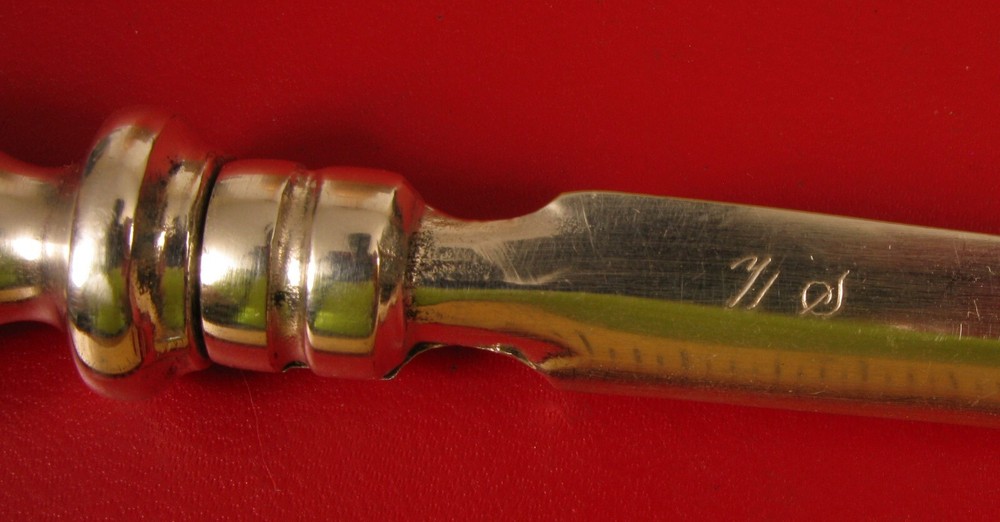 VINTAGE SILVER TONE STUNNING BOOT KNIFE DAGGER DIRK SIGNED !!