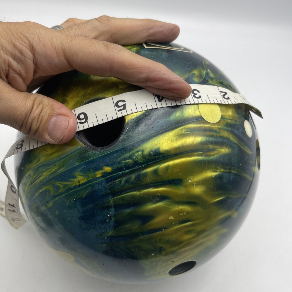 brunswick bowling ball Python 15.71 Lb.