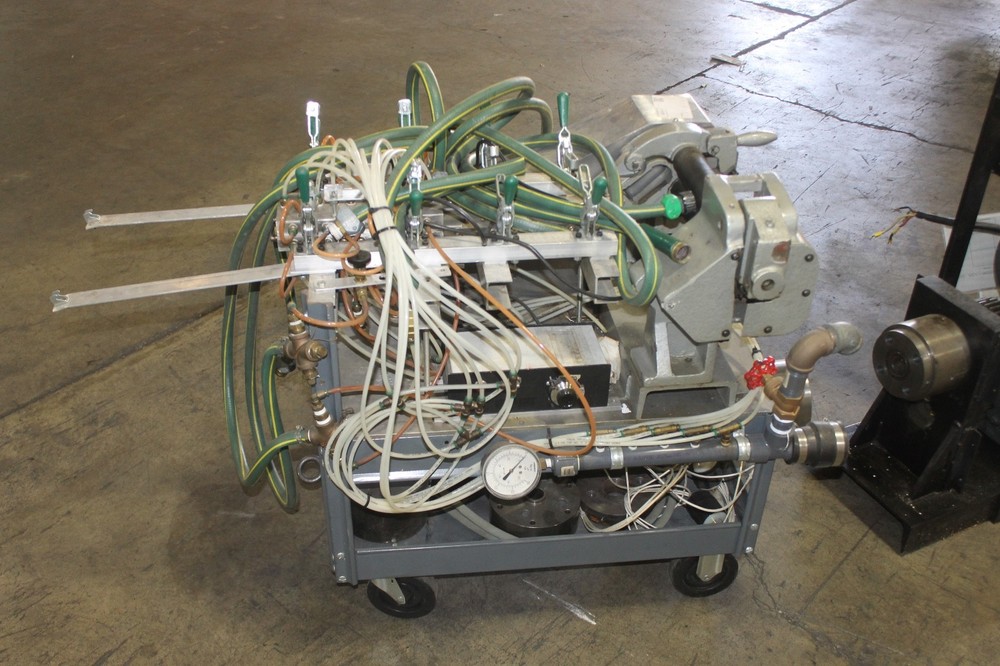 PLASTIC EXTRUDING Extruder for Plastic