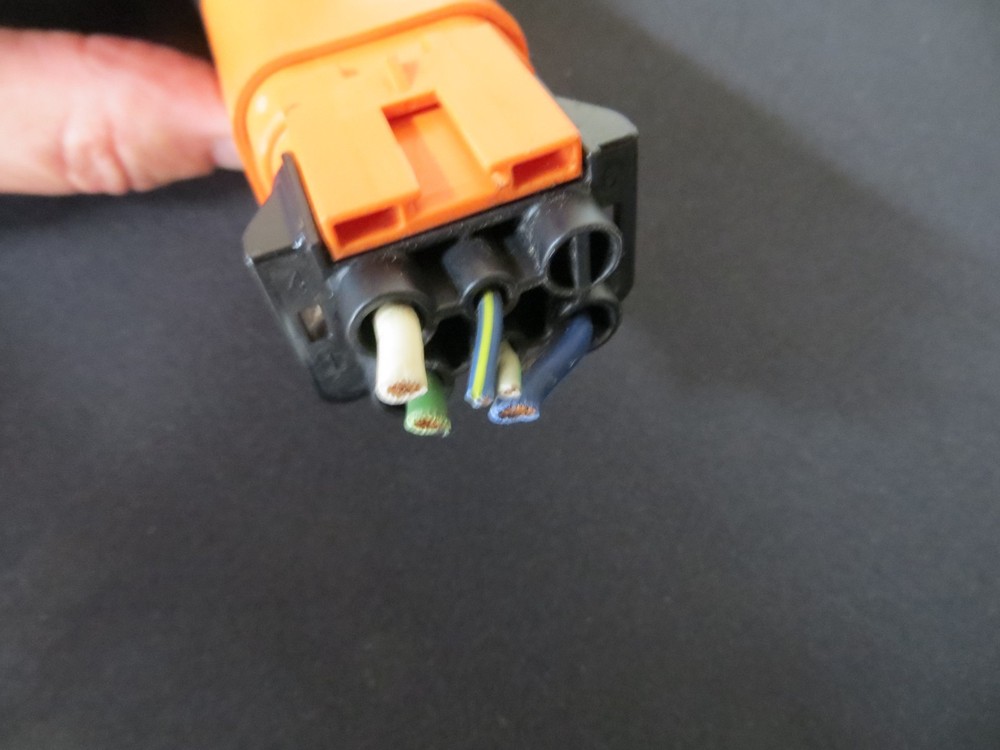 2016-2019 Chevrolet Volt - Charging Port