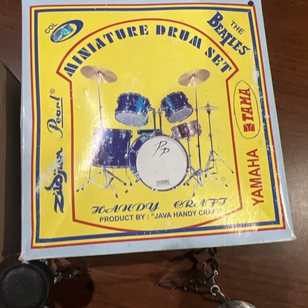 TAMA Miniature Drum set the Beatles edition.