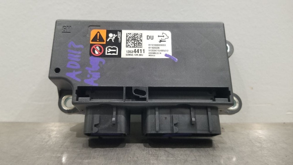 21 CHEVY SILVERADO 2500 SRS BAG MODULE 13534411