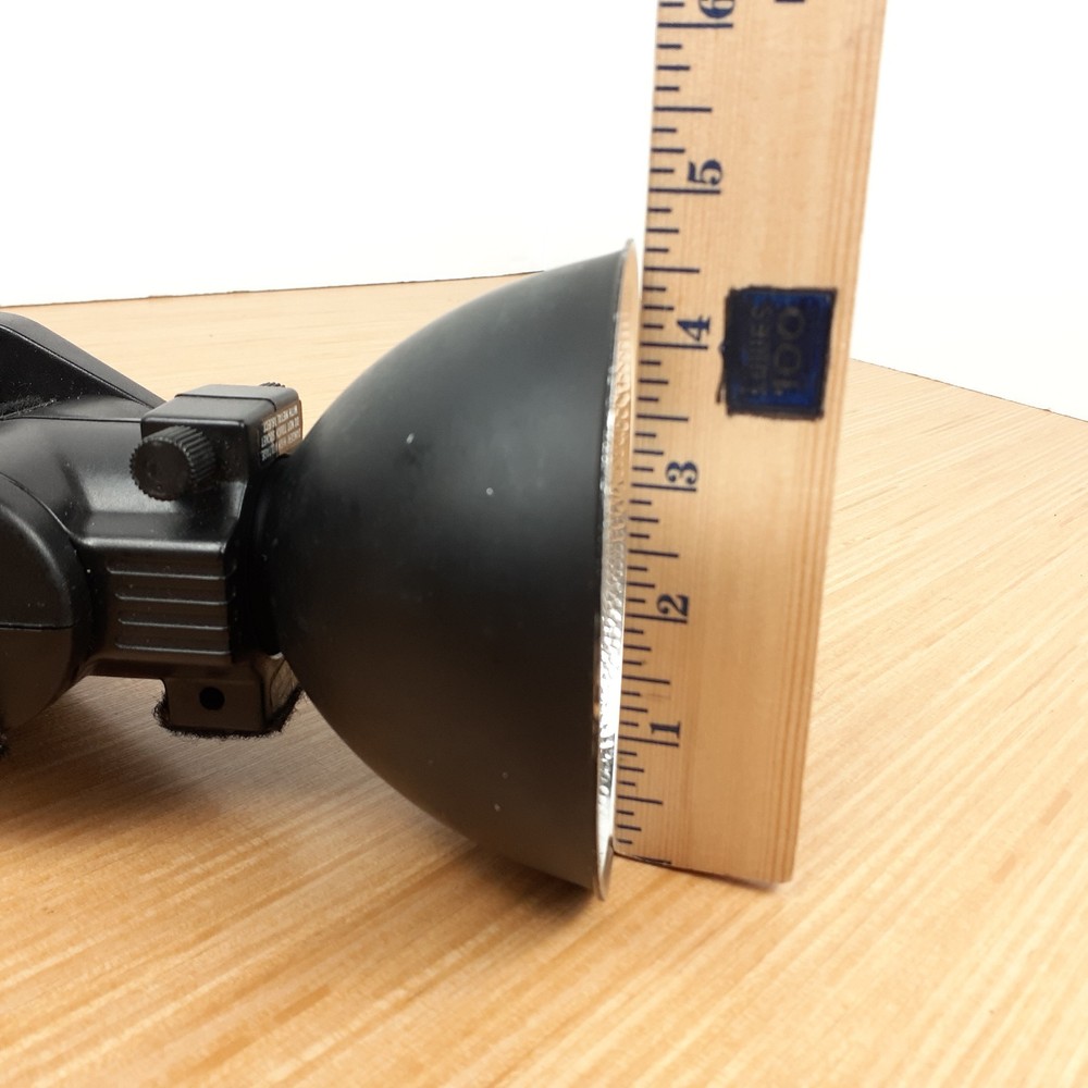 Quantum Instruments Qflash Model T3D-R Flash UNTESTED No Bulb