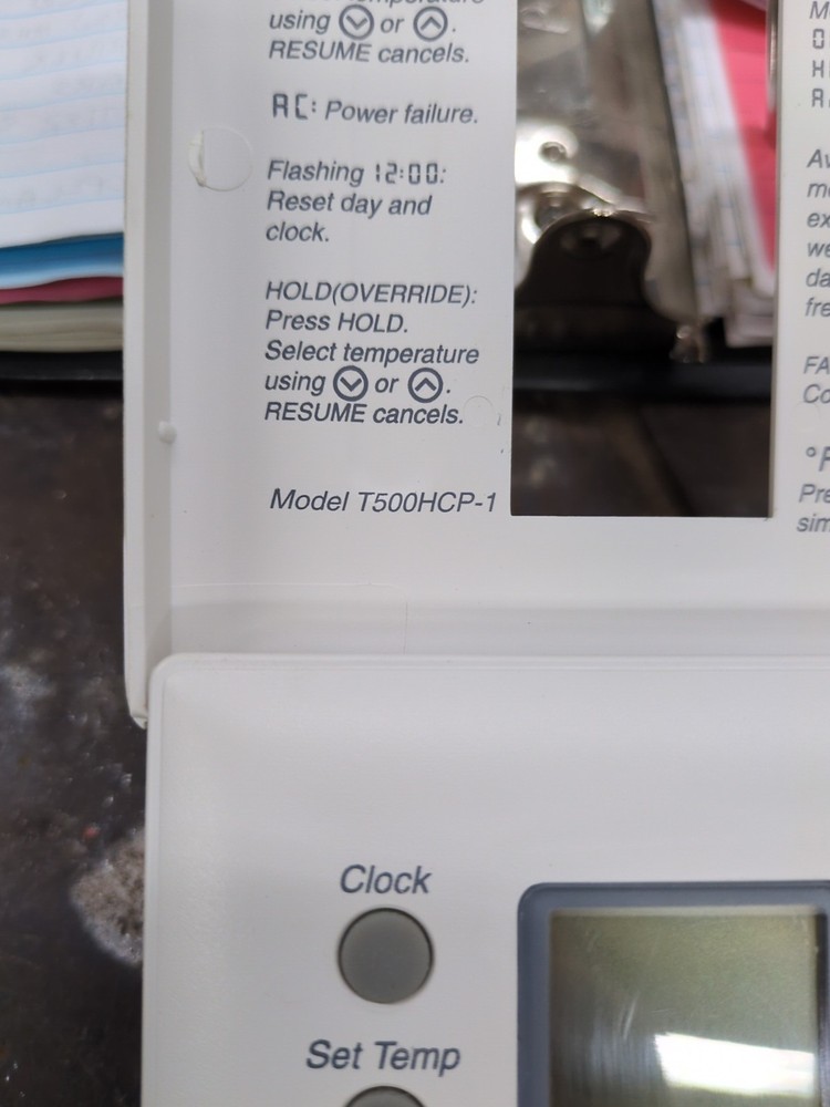 Johnson Controls T500HCP1 Programmable Thermostat White