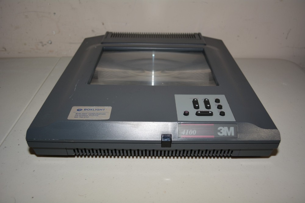 ^ 3M Visuals 4100 Projection Panel #D322